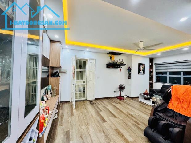 BÁN CĂN CHUNG CƯ 3 NGỦ 84M2 TỨ HIỆP PLAZA, CĂN GÓC, TẦNG TRUNG, SỔ ĐẸP