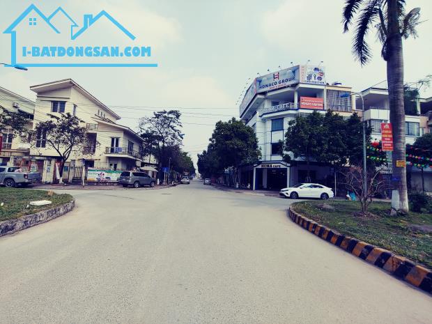 CẦN BÁN LIỀN KỀ TÂN TÂY ĐÔ NẰM GẦN ĐƯỜNG 32 (0915458886)