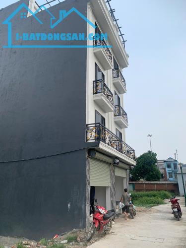 Chỉ hơn 2 tỷ - sẵn vài căn bàn giao luôn. Gần TT Chúc Sơn, QL6. Ô tô gé nhà. Bank 70%.