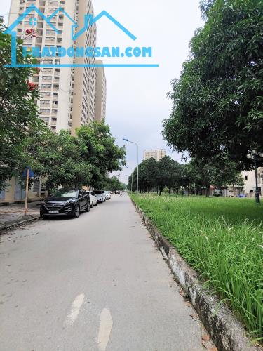 CẦN BÁN LIỀN KỀ MẶT ĐƯỜNG 27M TẠI KDT TÂN TÂY ĐÔ (0915458886)