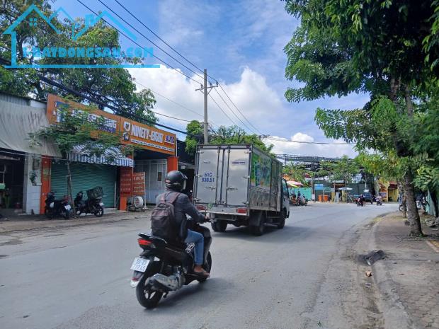 Bán đất thổ cư ngang 10M mặt tiền đường xe tải khu Lê Văn Thịnh Quận 2 ngang 10M xd 5 tầng
