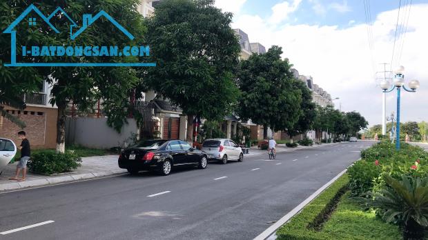 CẦN BÁN BIỆT THỰ 162M2 HƯỚNG TB VIEW CÔNG VIÊN TẠI LIDECO (0915458886)