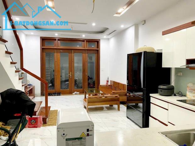 LẠC LONG QUÂN - TRUNG TÂM PHƯỜNG TÂY HỒ MỚI - 43M2 - 5 TẦNG - 7.5 TỶ