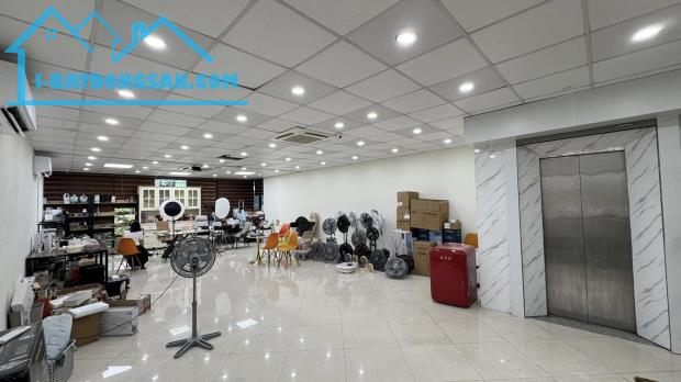 ⚜️ TÒA VĂN PHÒNG MẶT PHỐ LẠC LONG QUÂN, 140M2 6T THÔNG SÀN, MT 8M, CHỈ 63,5 TỶ ⚜️