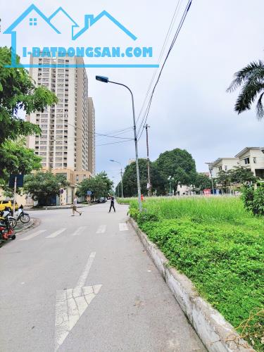 BÁN LIỀN KỀ 8 KDT TÂN TÂY ĐÔ MẶT ĐƯỜNG ĐÔI 39M (0915458886)
