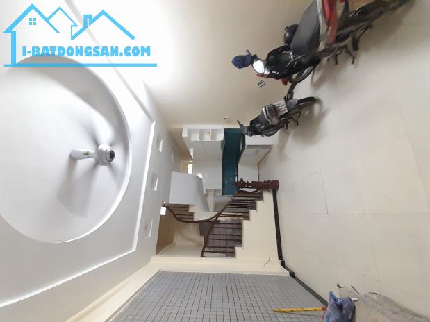 CHỈ 7 TỶ CÓ NHÀ KHU LINH ĐÀM, HOÀNG MAI,35M,5 TẦNG,MT4M, GẦN HỒ, NHÀ ĐẸP, SỔ VUÔNG, Ở NGAY