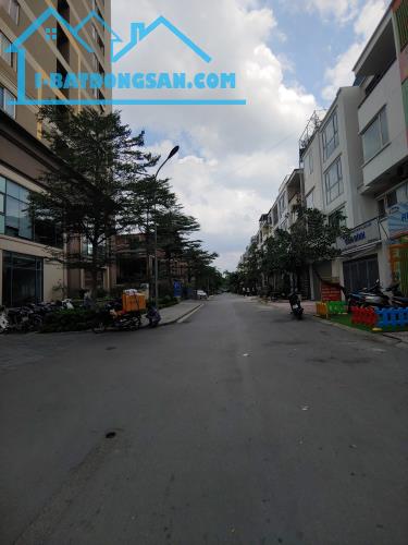 CẦN BÁN LIỀN KỀ 7 NHÀ HOÀN THIỆN 90M2 - KDT TÂN TÂY ĐÔ (0915458886)