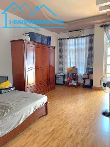 HIẾM – MẶT TIỀN NGUYỄN VĂN CÔNG – 100M2 VUÔNG A4 – 4 TẦNG – CHỈ 17 TỶ