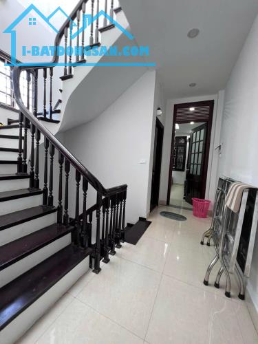 Bán nhà ngõ 80 Nguỵ Như Kon Tum, 50m2, cạnh sân chơi