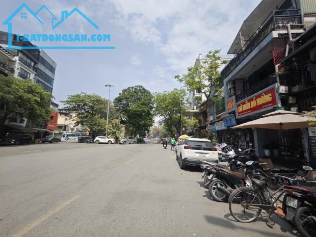 MẶT PHỐ Cửa Nam, ĐỦ CHÂN ĐỦ NÓC – 30m chỉ 17 tỷ - VIP KINH DOANH