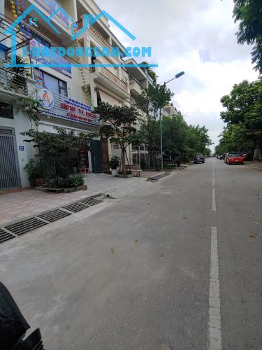 BÁN NHÀ HOÀN THIỆN TÂN TÂY ĐÔ MẶT ĐƯỜNG 39M (0915458886)