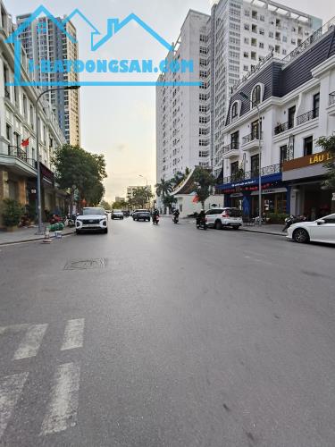 Bán nhà 5 T mặt đường Khu Hoàng Huy Mail Lê Chân Hải Phòng
