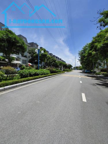 BIỆT THỰ VIEW CÔNG VIÊN, HAI MẶT ĐƯỜNG, GẦN HỒ ĐIỀU HÒA KĐT LIDECO (0915458886)