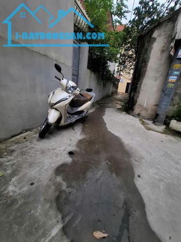 Bán đất tặng nhà Cấp 4 x 60m lô góc tại Đông Mỹ gần ô tô ở hoặc đầu tư cực đẹp 5,28 tỷ
