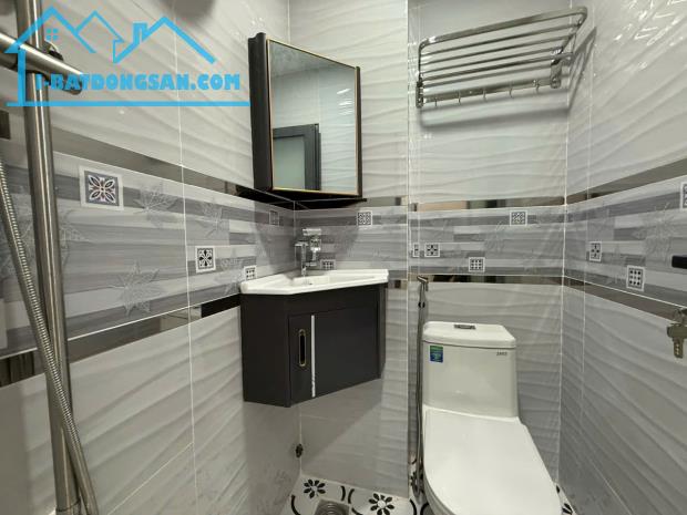 HXH Lê Văn Sỹ thông Huỳnh Văn Bánh Quận 3, 40m2 5 Tầng, 5PN. Nhỉnh 6 tỷ