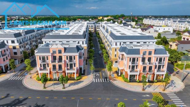 Chỉ 3 tỷ sở hữu biệt thự Vincom Đông Hà, Cam kết cho thuê 40 triệu/tháng,Tài sản sinh lời