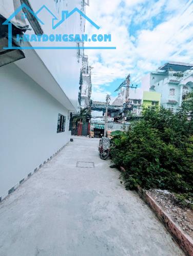 Lô đất đẹp 5x12 mặt tiền hẻm xe hơi 6m 76 Dương Cát Lợi, chợ Phú Xuân sát bên Q7 chỉ 4.7tỷ
