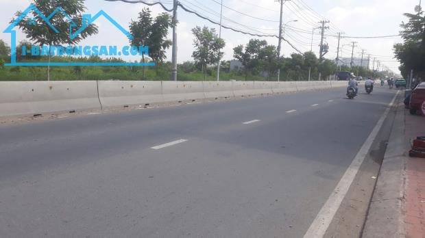 Bán đất 130 tỷ, 40m x 130m, NH mặt tiền Nguyễn Cửu Phú, xã Tân Kiên, huyện bình chánh