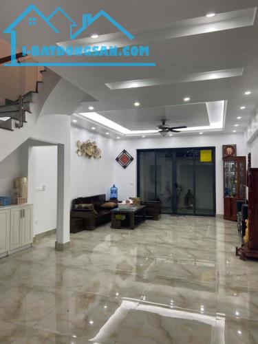 Bán nhà 5 tầng Ngụy Như Kon Tum, TX. Dt 51m² – gần ô tô tránh – nội thất mới – giá 17.5 tỷ