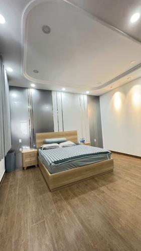 Bán Biệt Thự Khu HimLam Quận 7, 200m2 Hầm , 4 lầu siêu đẹp 62 tỳ