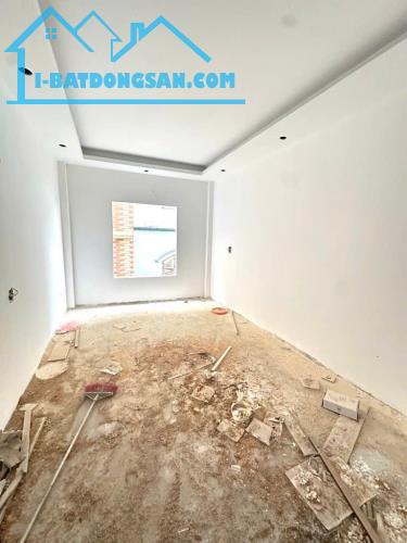 BÁN NHÀ PHÂN LO VIỆN ĐIỀU TRA QH RỪNG, 44M2 X 5 TẦNG MỚI TINH FULL NỘI THẤT, SỔ VUÔNG VẮN