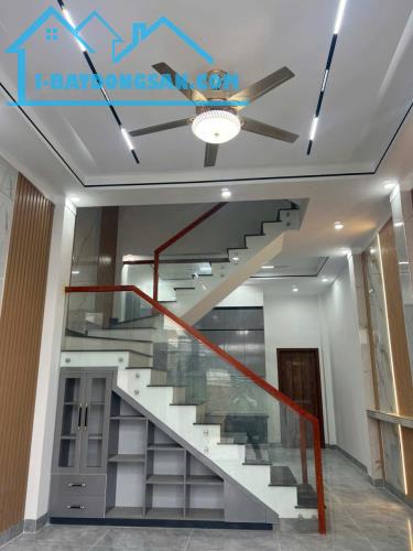Nhà 1Lầu 1Trệt Tân Vạn Đường ô Tô, Thổ Cư, Hỗ Trợ Vay Ngân Hàng