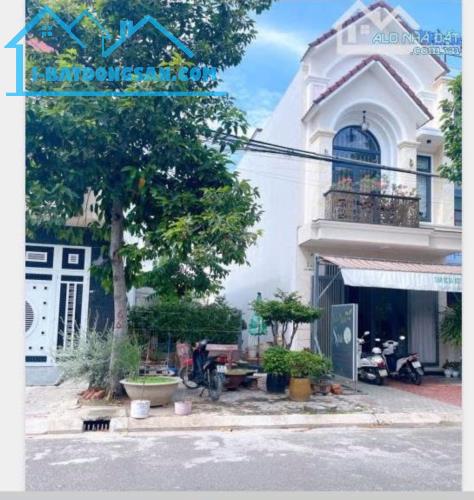 Cần bán lô đất mặt tiền Lê Đại Hành gần siêu thị điện máy chợ lớn, siêu thị Lotte giá rẻ n