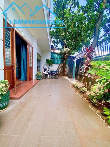 Biệt thự khu kiến thiết hiệp phú DT 179m, 2 tầng khu vip