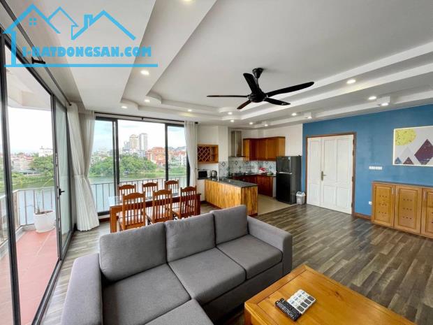 Căn Hộ 8 Tầng Full Nội Thất – View Hồ Tây – Giá Chỉ 19.9 Tỷ!!