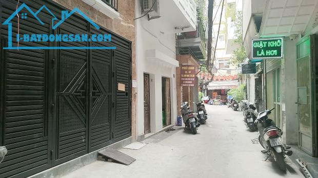 Bán toà CCMN Thổ Quan. Đống Đa 115m x 7T. Mặt tiền 4.4m