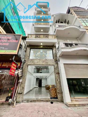 bán nhà 7 tầng, mặt phố Nguyễn Văn Cừ, 1 mặt ngõ, vỉa hè đá bóng, vừa ở vừa kinh doanh