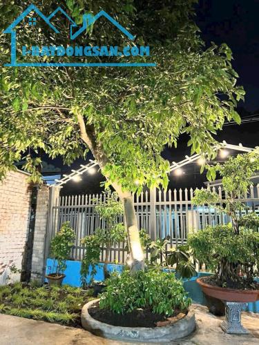 Đất Có Nhà Sân Vườn Phường Hiệp Hoà 380m2 Thổ Cư. Đường Ô Tô Thông