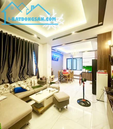 Nhà đẹp 5 tầng, Mặt Tiền Đặng Lộ, Tân Sơn Nhất, 100m2, chỉ 19 tỷ TL