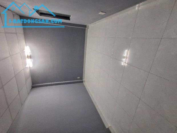 Bán dãy trọ 2 tầng (7.4x11) hẻm xe hơi gần mặt tiền Phạm Hữu Lầu Phước kiển giáp Q7 6.1 tỷ
