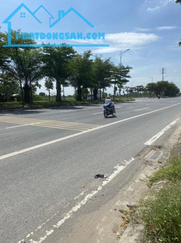 MẶT TL427 BÁN 100M2 3 XE CÔNG TRÁNH ,KINH DOANH ĐỈNH