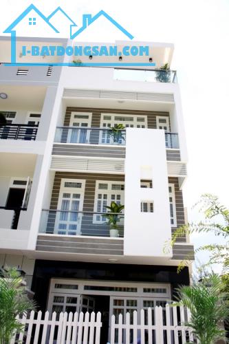 🚀CỰC HIẾM! BÁN NHÀ LIỀN KỀ VIỆT HƯNG - LONG BIÊN - 96M2 - 5 TẦNG - CẠNH BIG C - 29.5 TỶ.