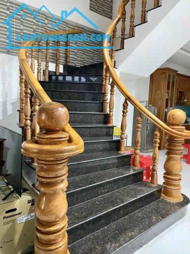 Bán nhà mặt tiền Mai Hắc Đế, Quận 8- kinh doanh đa ngành – 5PN, 2 lầu + ST, chỉ 7.5 tỷ thư