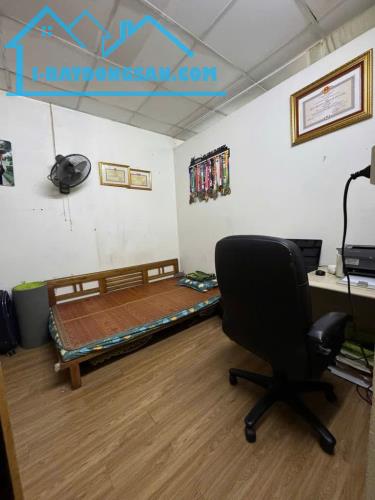 Bán Gấp Nhà Mễ Trì 42m² – Vị Trí Đẹp, Giá 7,3 Tỷ