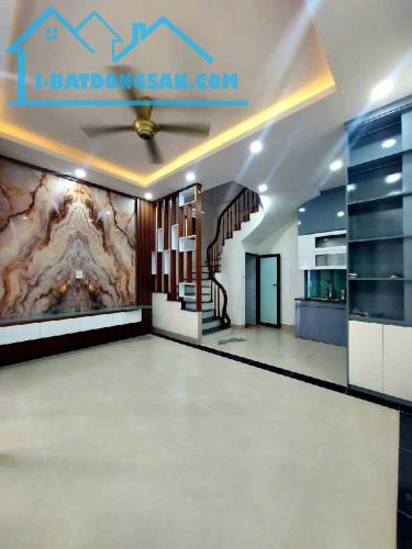 Bán Gấp Nhà Lô Góc - Phan Đình Giót - Hà Đông🔥31M² X 5 Tầng💰Giá Chỉ: 7 Tỷ 95