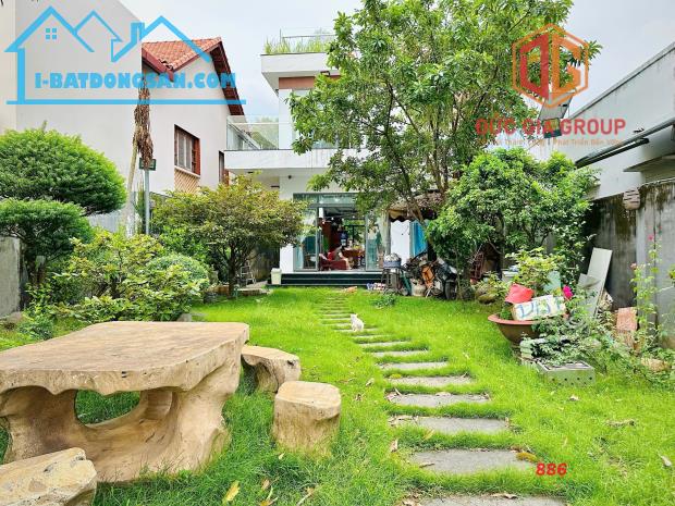 Giá 27 tỷ. Bán biệt thự sân vườn view sông Đồng Nai, P.Thống Nhất. 460m sổ thổ cư.