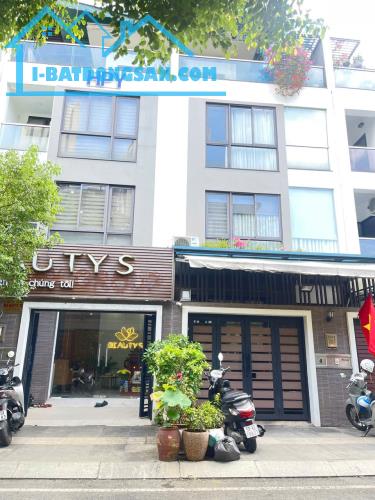 Bán gấp xuất ngoại hẻm 59 Phạm Viết Cánh quận 1 (DT 6x18m) 5 tầng thang máy tiện ở liền