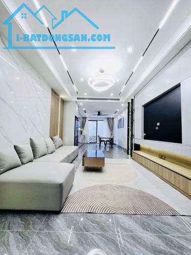 Chỉ Hơn 10 Tỷ – Nhà mới 50M2, 5 Tầng Minh Khai, FULL Đồ, Thang Máy, Ngõ Thông