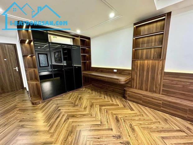 Bán nhà LẠC LONG QUÂN otô tránh- kinh doanh thang máy 48 M 5tầng 14.2 tỷ