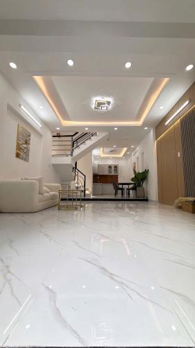 Nhà 2 tầng ô tô đậu cửa, gần Aeon Mall, Sơn Kỳ, Tân Phú, 4.95 tỷ