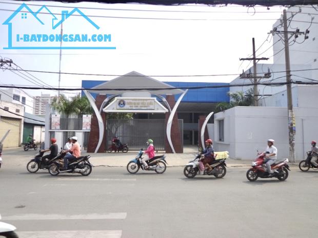 Nhà C4 tiện xây CHDV Mặt tiền Âu Cơ, gần ĐH Văn Hiến, DT 96m2 ngang khủng 6x16. Chỉ 12.6tỷ