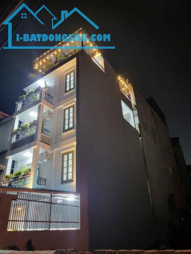 CỰC RẺ! BÁN GẤP NHÀ BỒ ĐỀ - LONG BIÊN, 80M, 5T, MT 6M, Ô TÔ 7 CHỖ, GẦN HỒ. HƠN 16 TỶ