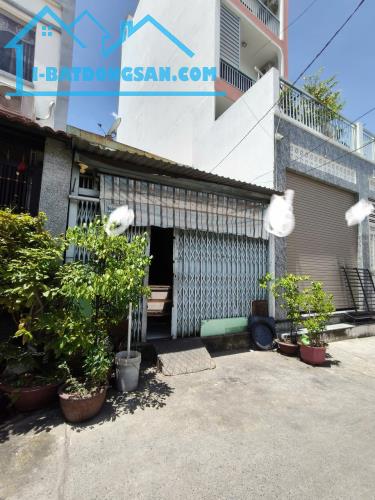 Nhà giá rẻ Quận 8 - 35m2 - Hẻm xe tải Dã Tượng, nở hậu – Tiềm năng xây mới cực đẹp