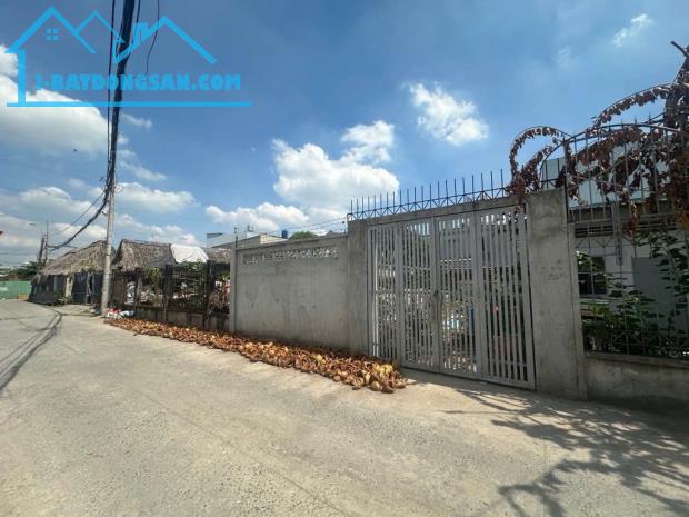 Bà Điểm (HM) bán đất ngang 7,5x25 HXH thông Nguyễn Ảnh Thủ và QL 22 giá 6,8tỷ.