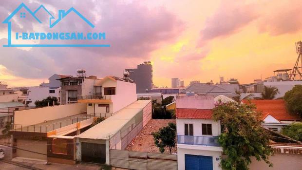 Bán Đất Thổ cư Quận 2 mặt tiền ĐƯỜNG xe tải 2 tấn cách Lê Văn Thịnh 100m xd 6 tầng