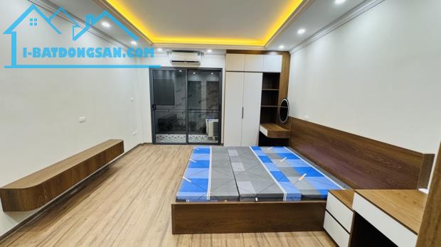 Bán nhà phố hoàng mai 38m2 5 tầng xây mới - giá 7.95 tỷ